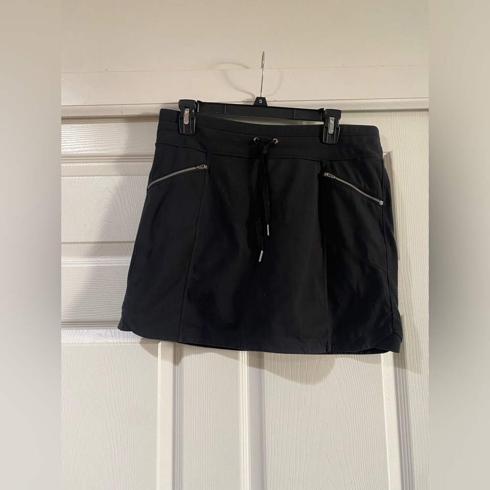 Athleta Metro Skort Skirt Womens Black Athletic‎ Drawstring Zip Pockets Size M
